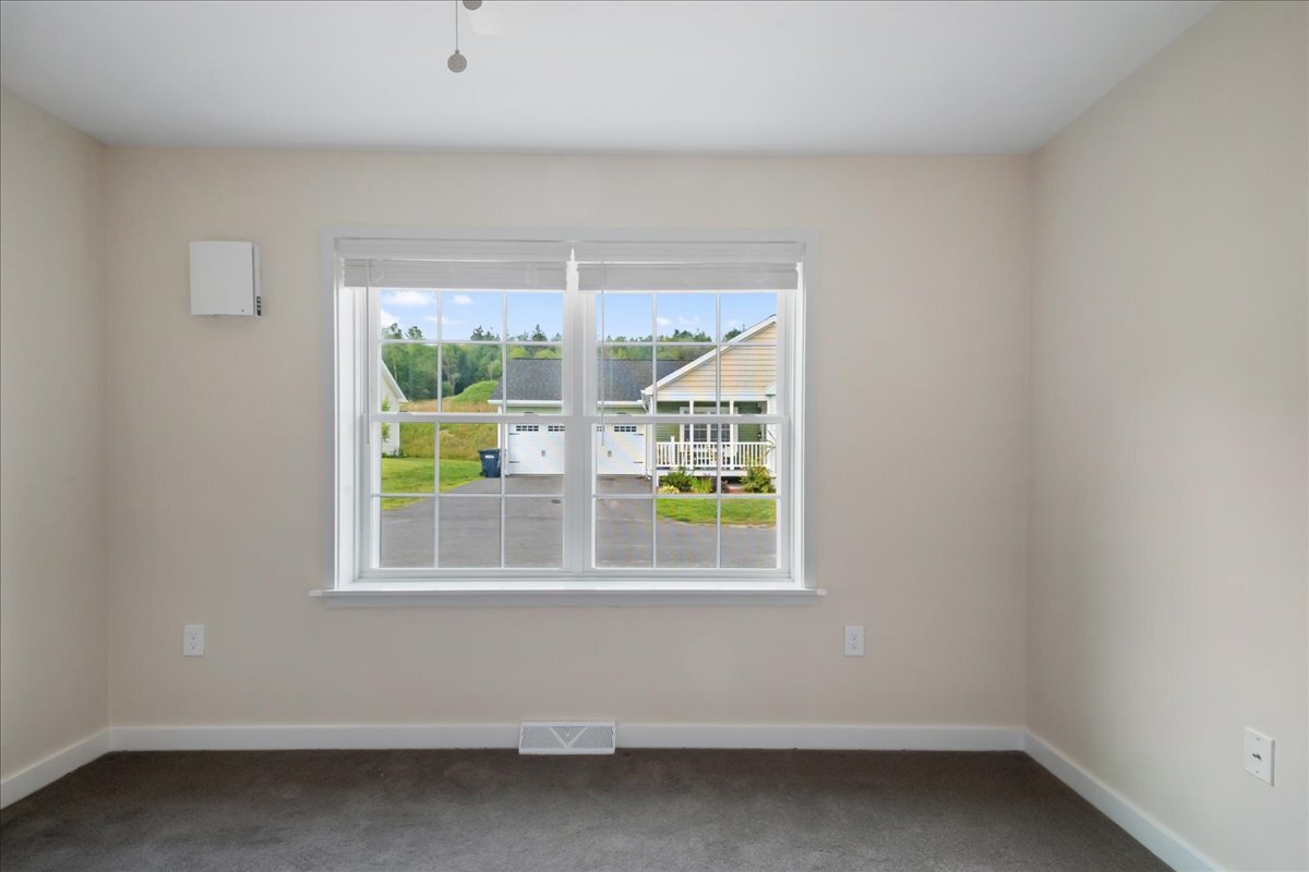 Building Photo - 14 Payton Ln