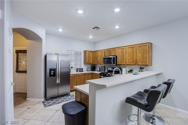 Building Photo - 6429 N Corrie Canyon St