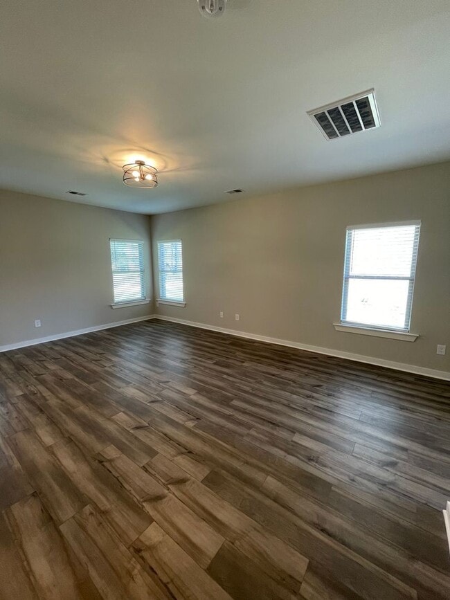 Building Photo - Home for Rent in Calera, AL!!!  View with 48 Hours Notice!  DEPOSIT PENDING!