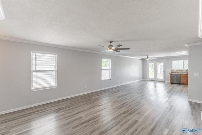 Building Photo - 163 Sedgewick Dr