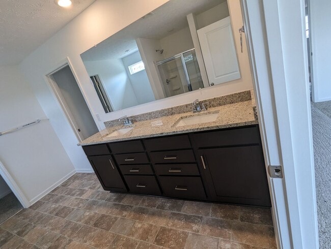 Building Photo - Gorgeous New Construction Middletown Home!