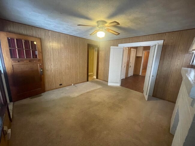 Building Photo - 8224 W Main St