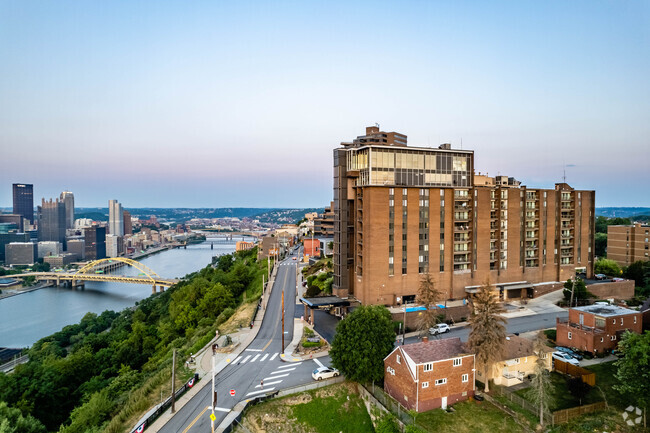 Building Photo - Grandview Pointe Apartments