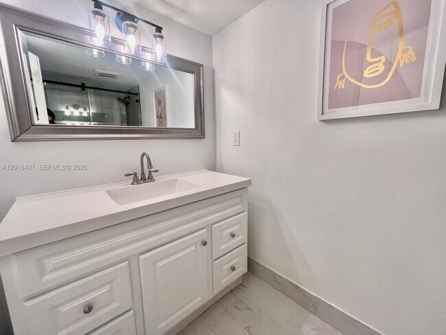 Building Photo - 5838 Collins Ave