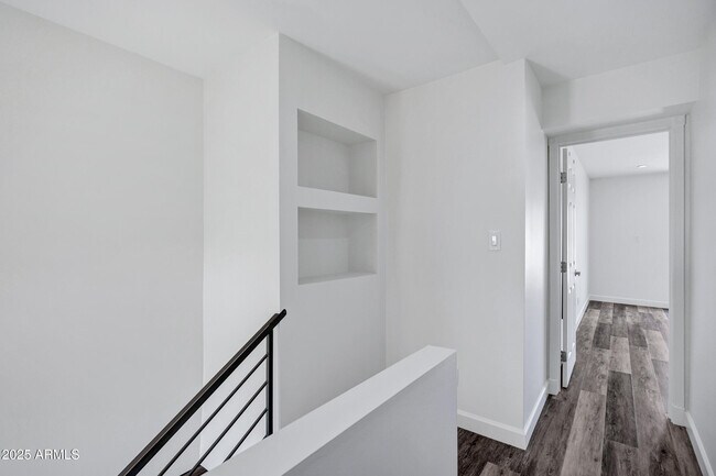 Building Photo - 11459 N 56th St
