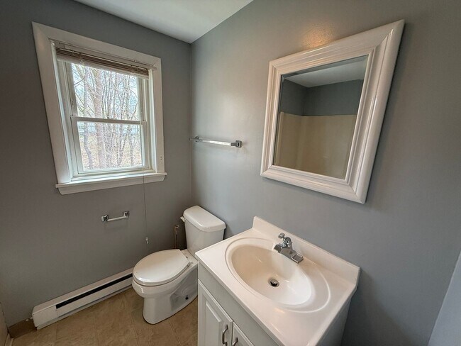 Building Photo - 22 Hadley Rd