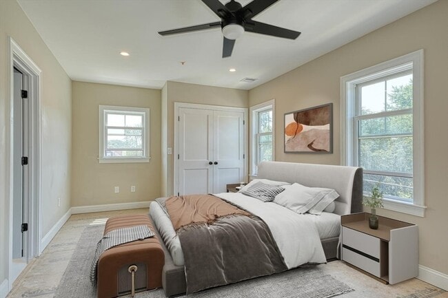 Building Photo - 369 Grant St