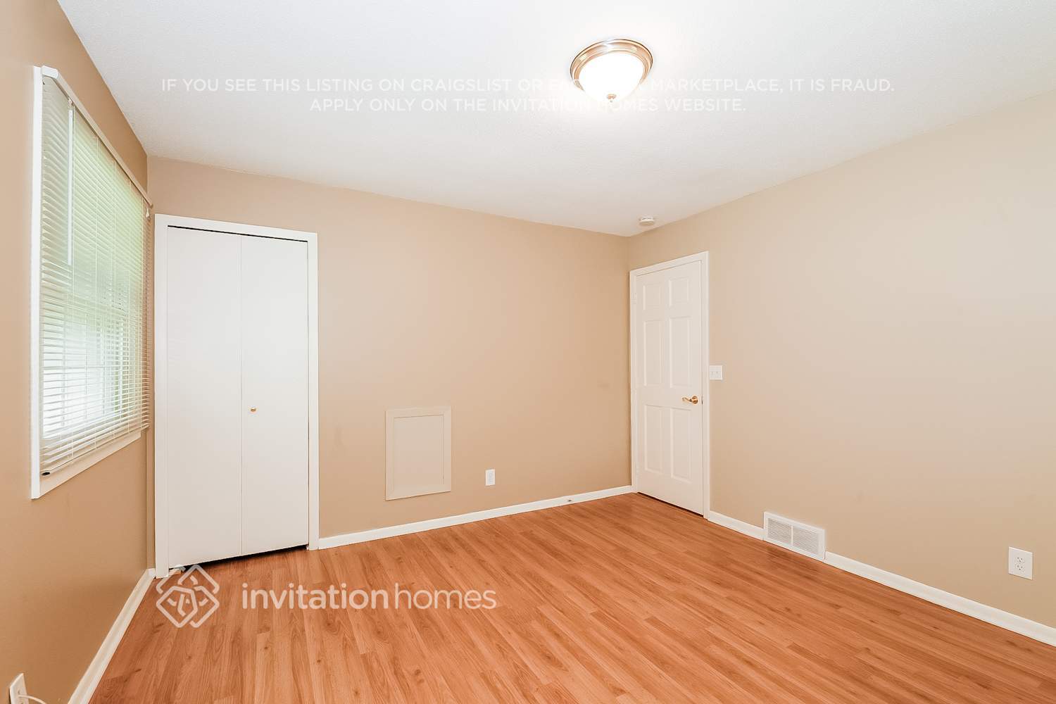 Building Photo - 1716 Lamplight Dr