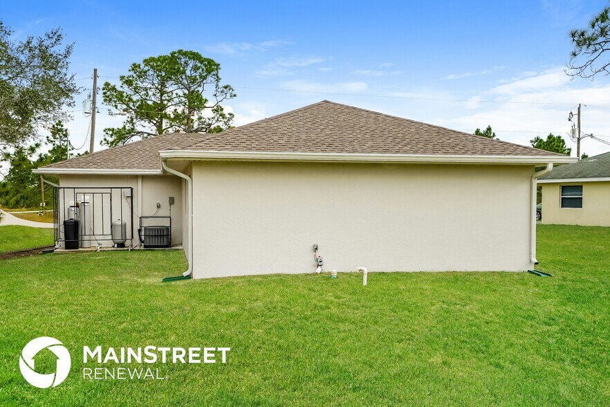 Building Photo - 427 Vanetta Dr