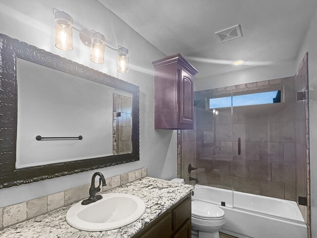 Building Photo - 903 SW 78th St