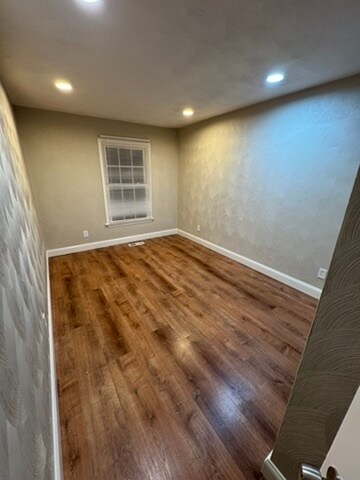 Building Photo - 1305 White Birch Ln