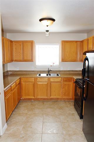Building Photo - 3522 Pinebrook Dr