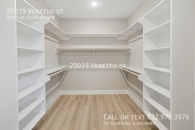 Building Photo - 20019 Venetto St