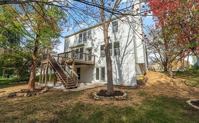 Building Photo - Spacious and Elegant 4 BR 4 BA Home in Olathe!