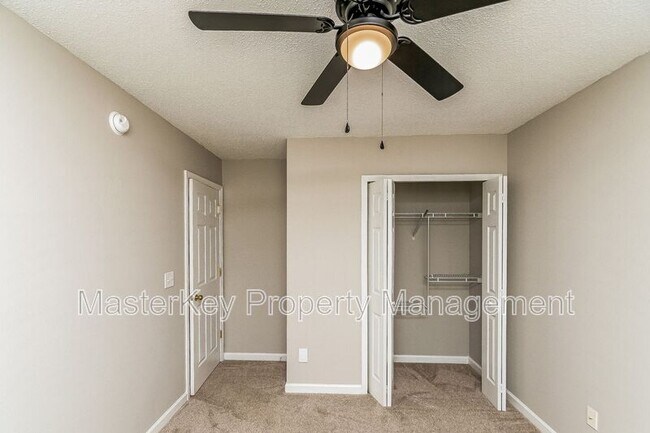 Building Photo - 104 Taylor Glen Dr