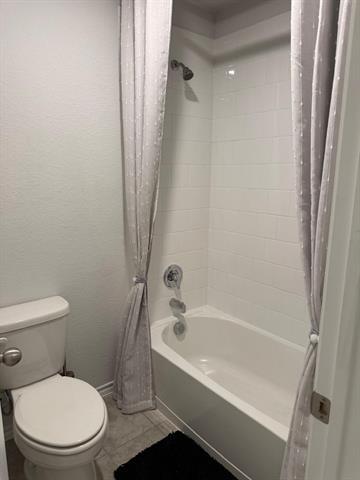 Building Photo - 112 Piping Rock Dr