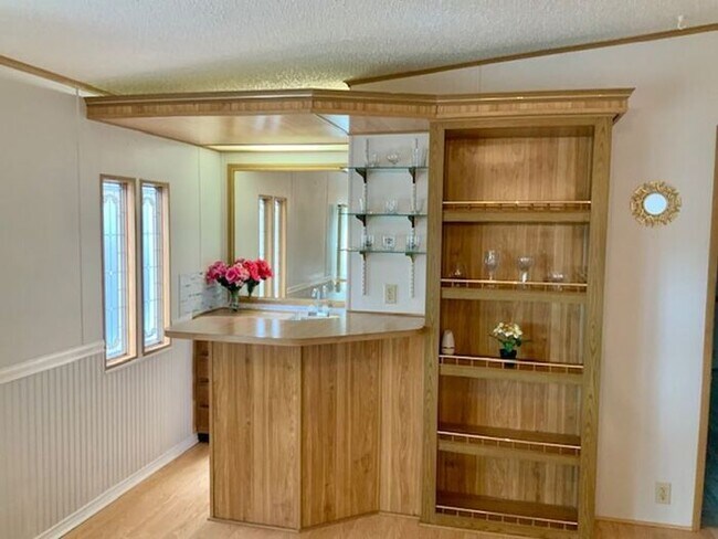 Building Photo - 2/2 Lady Lake Home