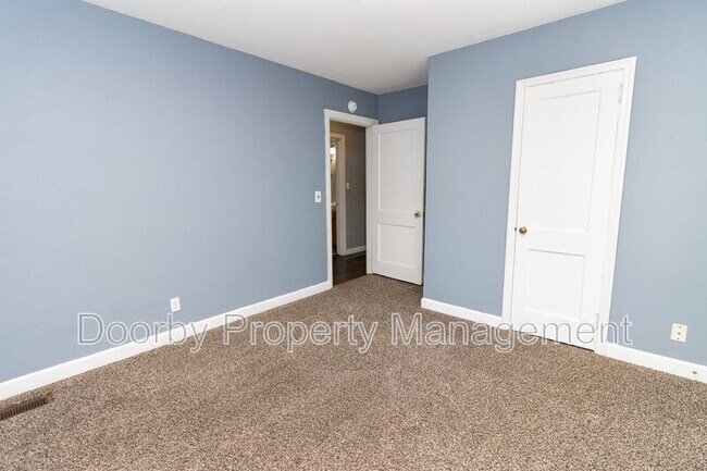 Building Photo - 1164 Chippewah Dr