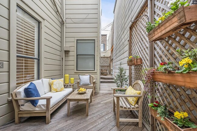 Building Photo - 2578 California St