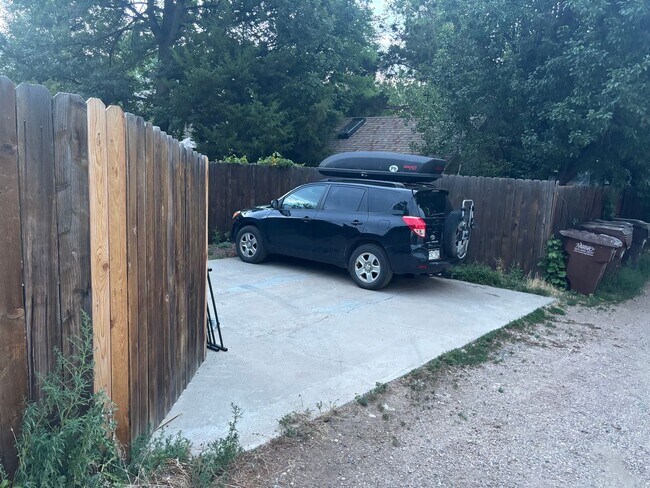 Building Photo - 2002 Baseline Rd