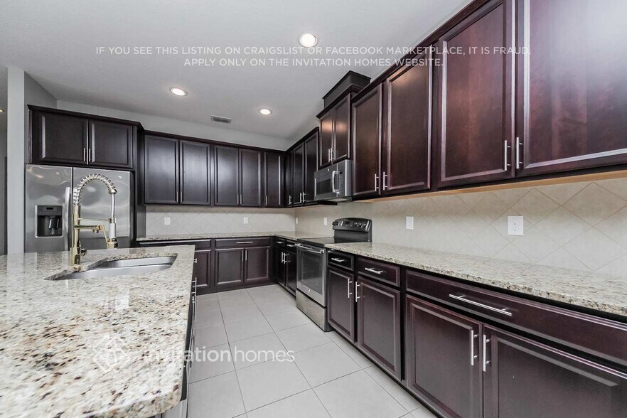 Building Photo - 5159 Ravena Ave E