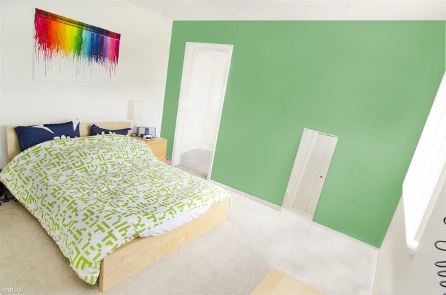 Primary Photo - 1732 Cambria Dr