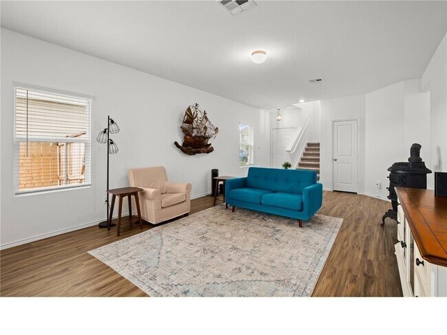 Building Photo - 328 Majestic Cedar Ct