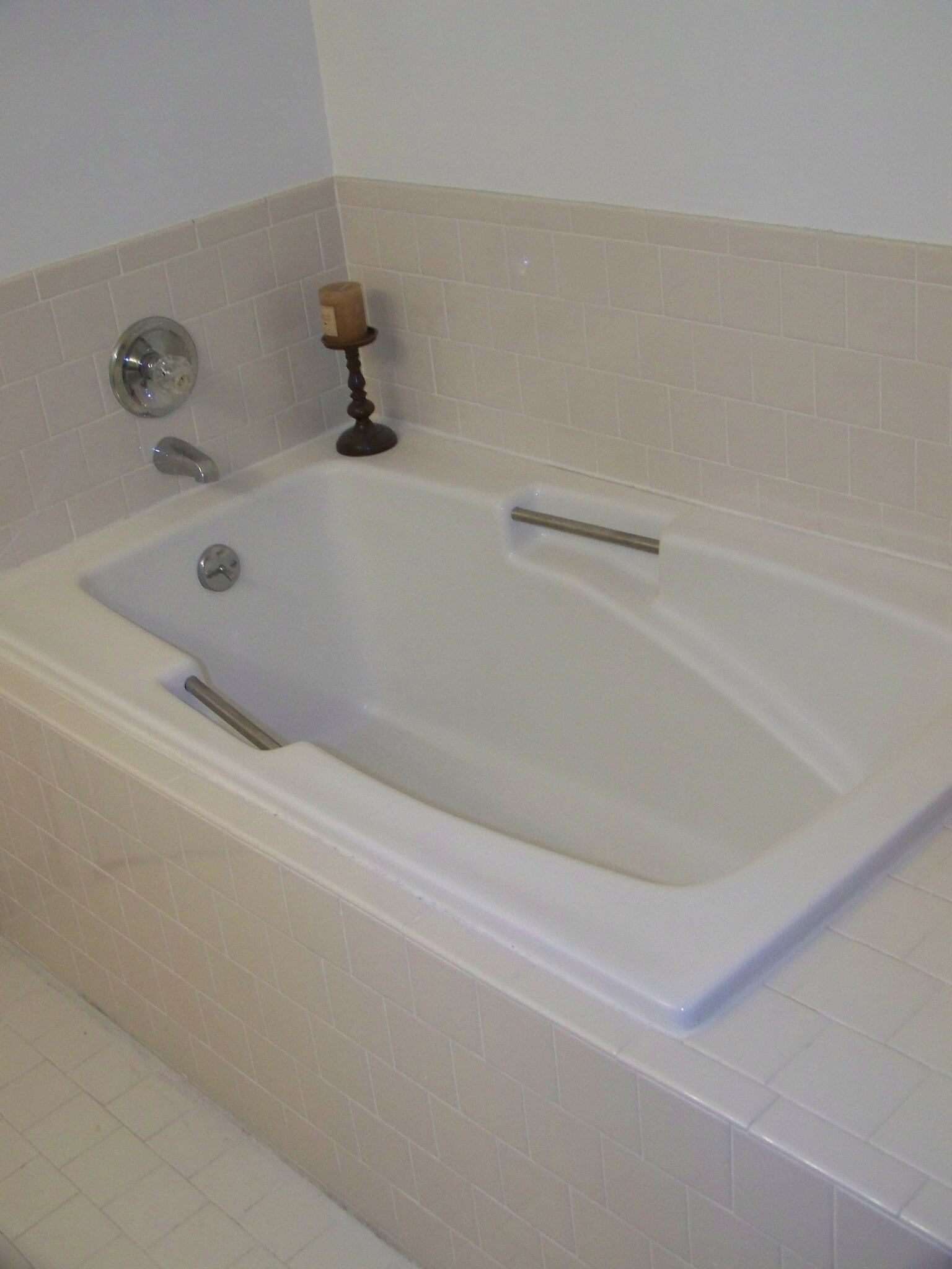 Building Photo - 14208 Greenview Dr