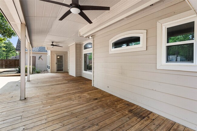 Building Photo - 15680 Connie Ln