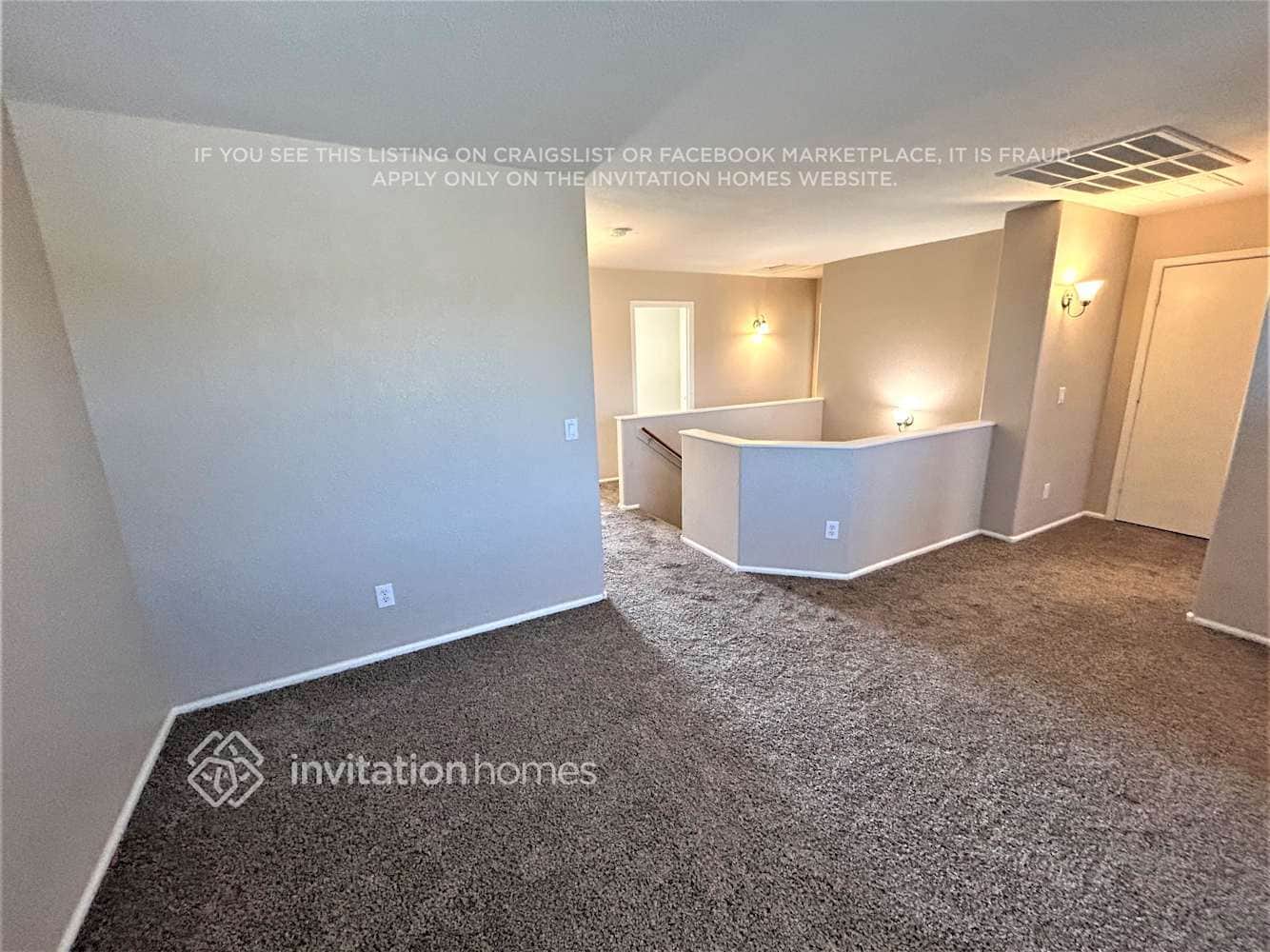 Building Photo - 16585 W Latham St