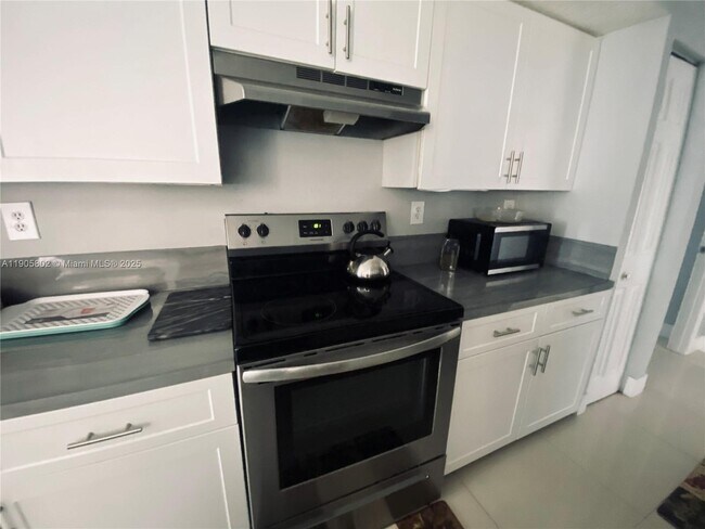 Building Photo - 11601 SW 2nd St