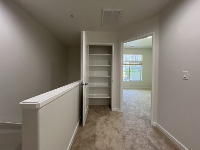 Building Photo - Beautifully Updated Bethany Townhome with Private Backyard and Modern Finishes