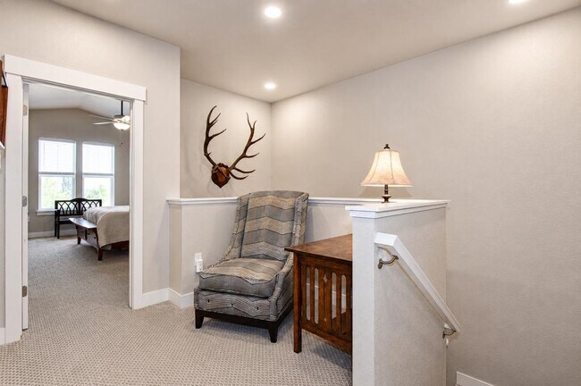 Building Photo - 6245 Vernazza Way