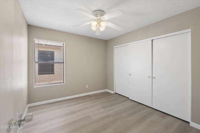 Building Photo - 11904 N 76th Ln