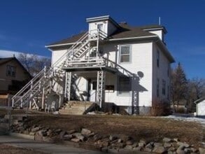 Building Photo - AJE1825