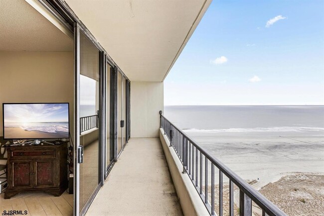 Building Photo - 3851 Boardwalk