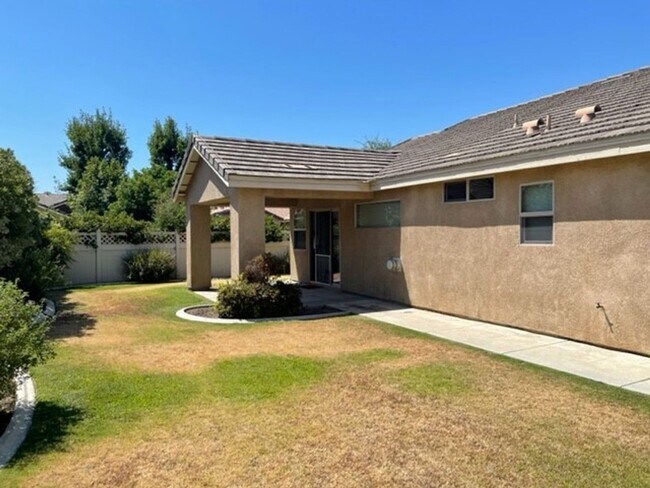 Building Photo - 104 Cedmont Dr