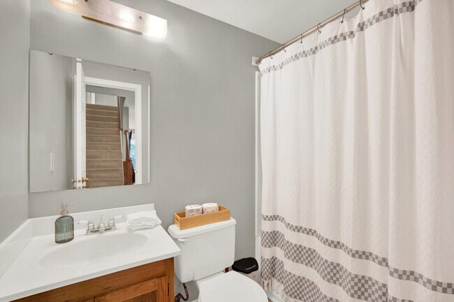 Building Photo - 6346 Chimney Wood Ct