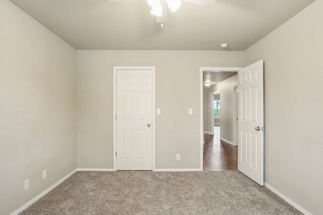Building Photo - 3 bedroom home In Wakefield Crossing - Bix...