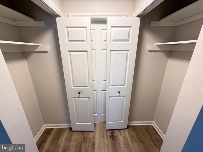 Building Photo - 405B Mulberry Cove