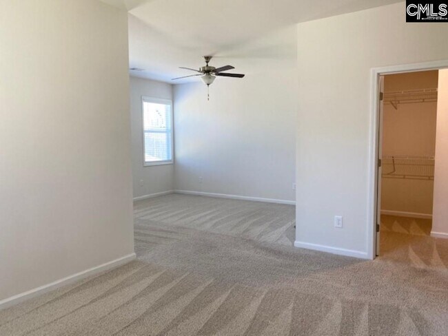 Building Photo - 712 Spring Cress Dr