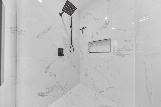 Building Photo - 15204 Monet Dr