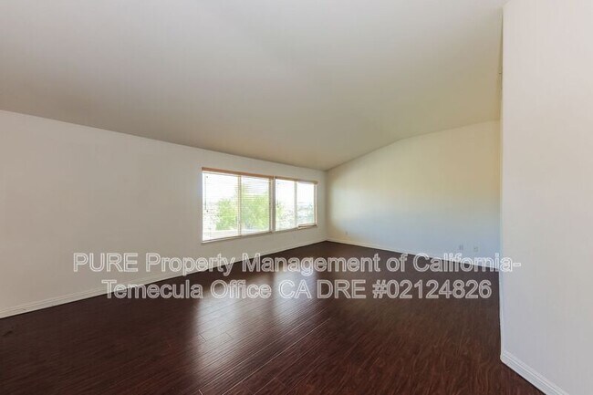 Building Photo - 35964 Camelot Cir