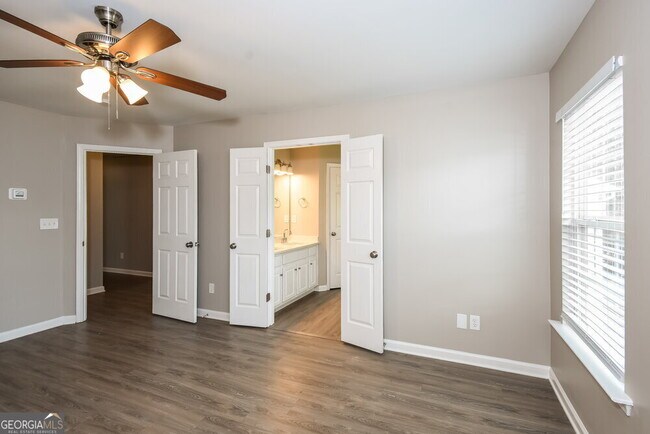 Building Photo - 2498 Whistle Stop Dr