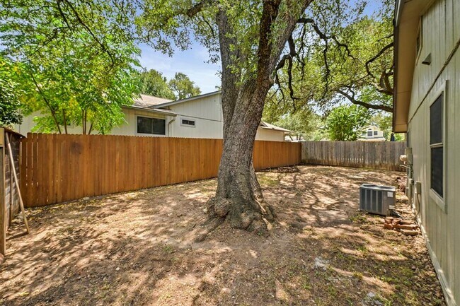 Building Photo - 7403 Dallas Dr