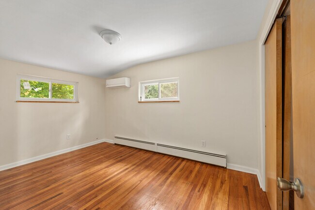 Building Photo - 46254 Custer Ave