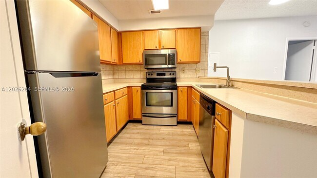 Building Photo - 2445 SW 18th Terrace
