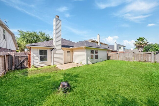 Building Photo - 16627 Sperry Gardens Dr