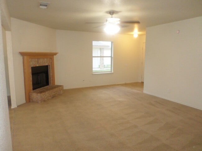 Building Photo - 3804 Joshua Taylor Dr