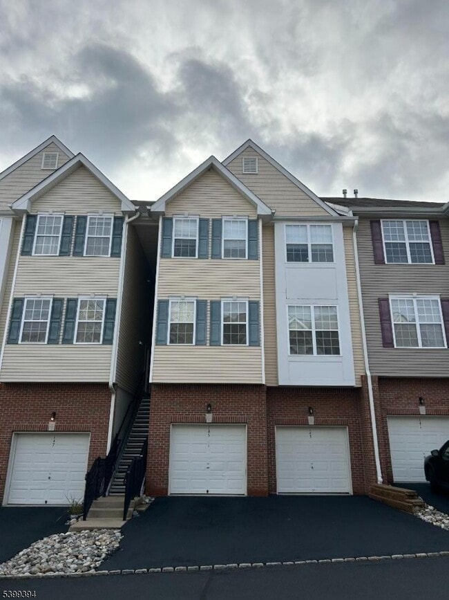 Building Photo - 145 Conover Terrace